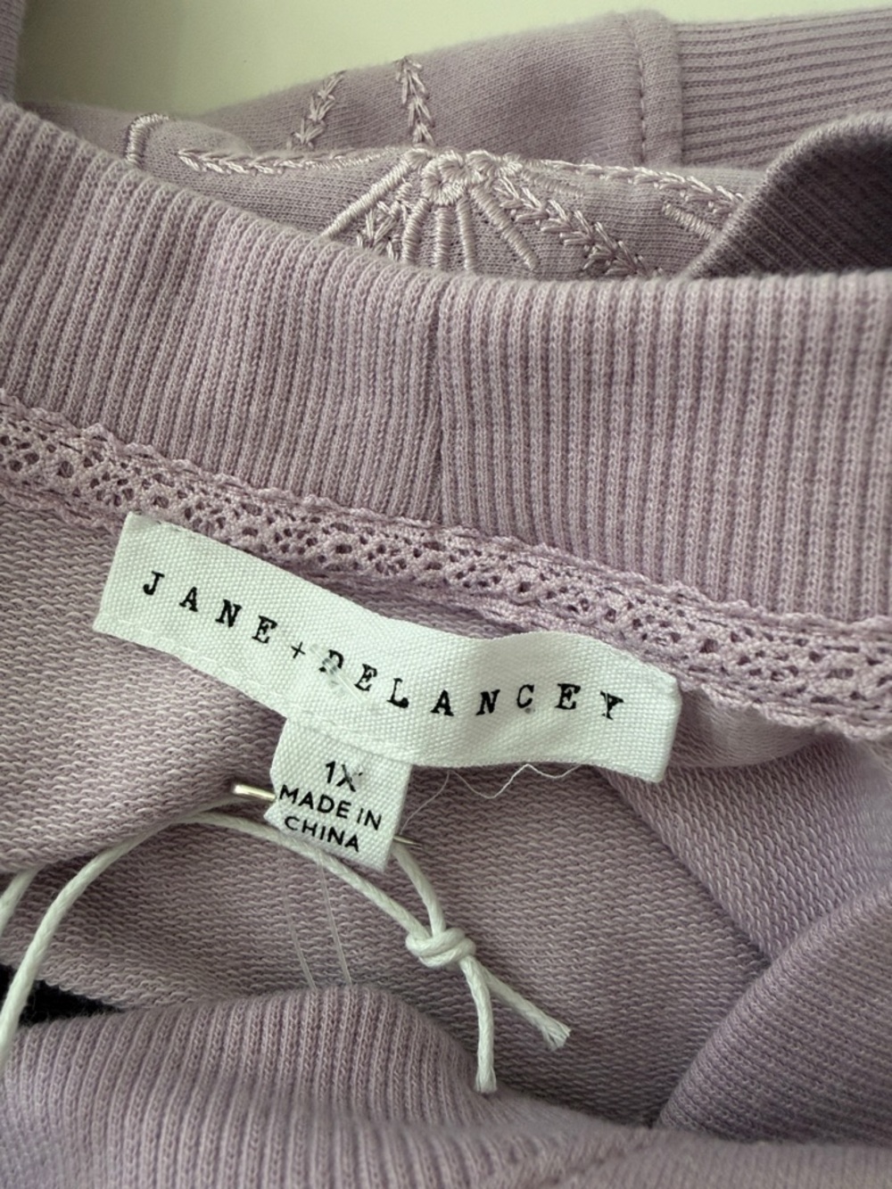 Jane + Delancey Lilac V-Neck Short Sleeve Top - Picture 6 of 8
